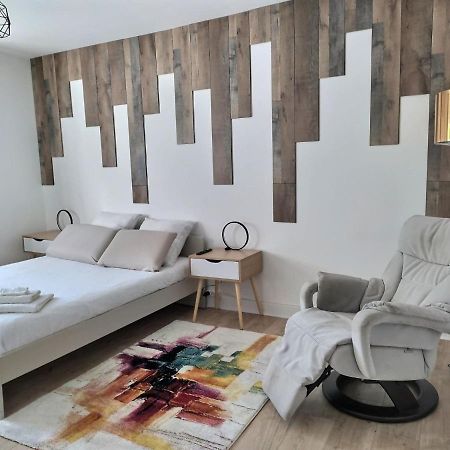 Ch Privee 18M - Canape - Netflix - Appart 120M Woippy Bagian luar foto