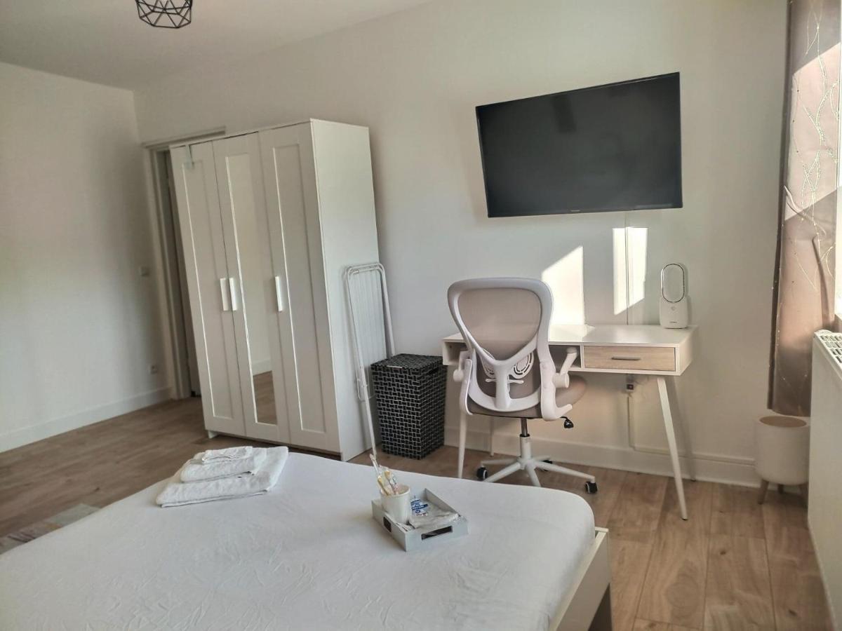 Ch Privee 18M - Canape - Netflix - Appart 120M Woippy Bagian luar foto